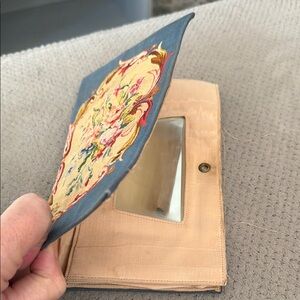 Vintage Elegant Floral Embroidered Wallet